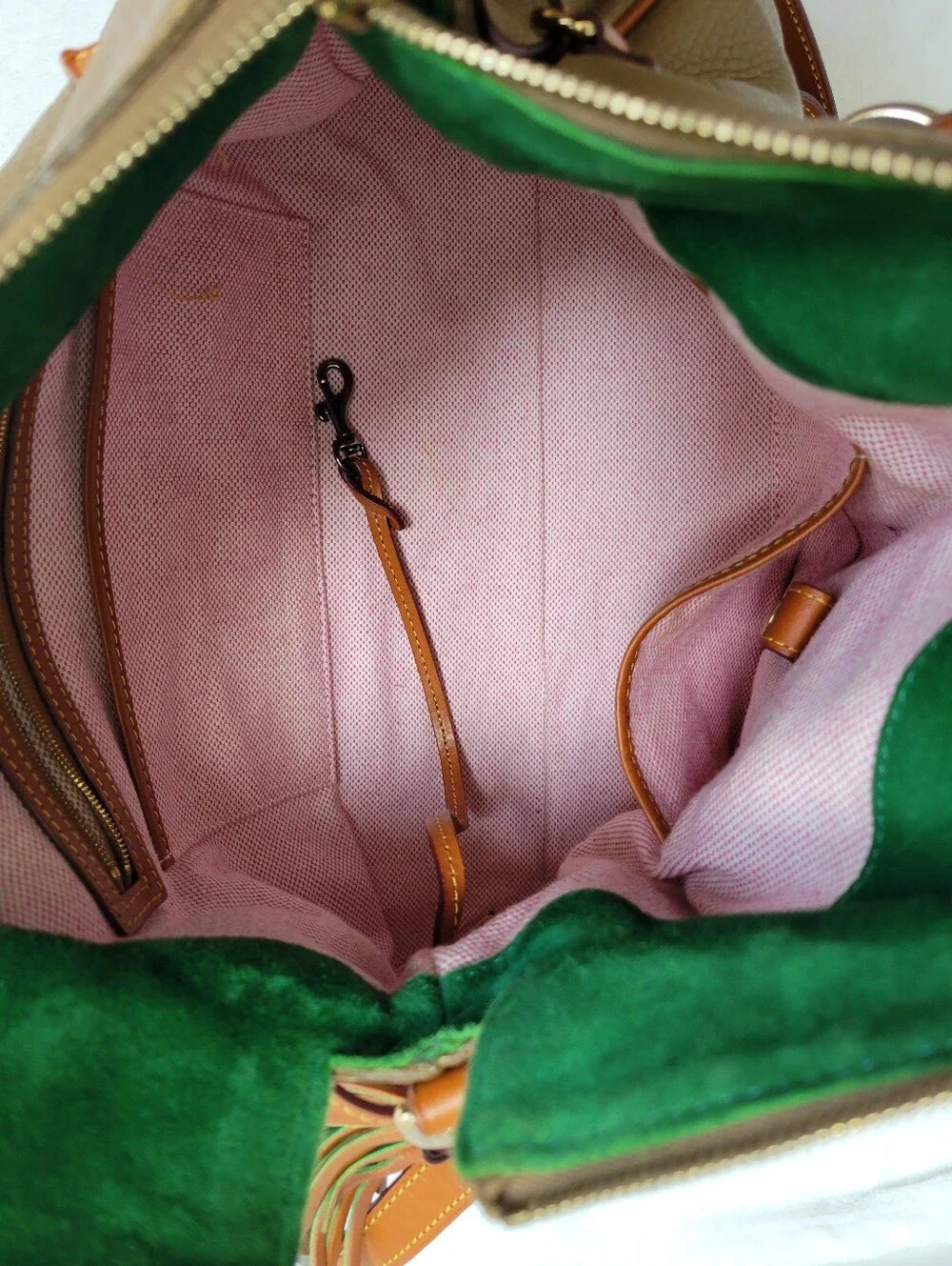 Dooney & Bourke beautiful dooney